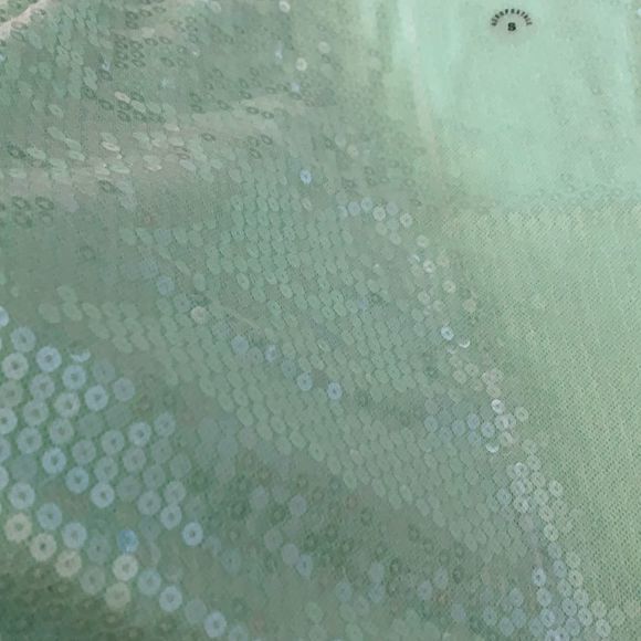 🤍Aeropostale tank top in neon green - Picture 2 of 2